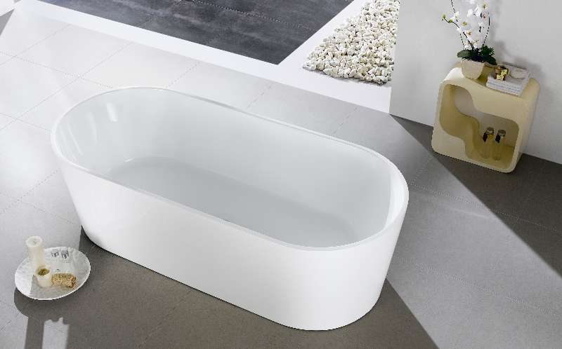 Ovia Small Freestanding Bath